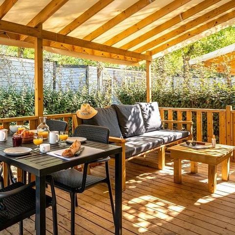 Stacaravan 4 personen - Stacaravan | Premium | 2 Slaapkamers | 4 Pers. | Terras Lounge | Air-con.