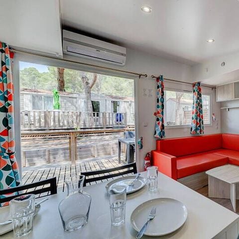 Stacaravan 6 personen - Comfort | 3 slaapkamers | 6 pers | Overdekt verhoogd terras | Airconditioning