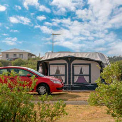 Kampeerplaats - Locatie aan het strand ** (in het Frans)