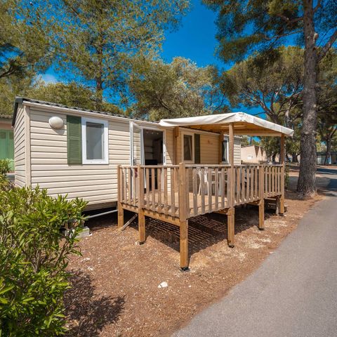 Stacaravan 4 personen - Klassiek | 2 Slaapkamers | 4 Pers. | Verhoogd terras | Airconditioning.