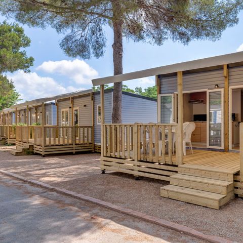 Stacaravan 6 personen - Stacaravan | Premium Azure | 2 slaapkamers | 4/6 pers. | Verhoogd terras | Airconditioning