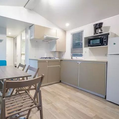 Stacaravan 6 personen - Mobile-home | Comfort | 3 Slaapkamers | 6 Pers. | Verhoogd terras | Airconditioning