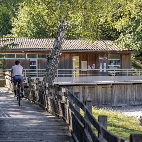 Flower Camping et Base de Loisirs de Rouffiac - Camping Dordogne - Afbeelding N°3