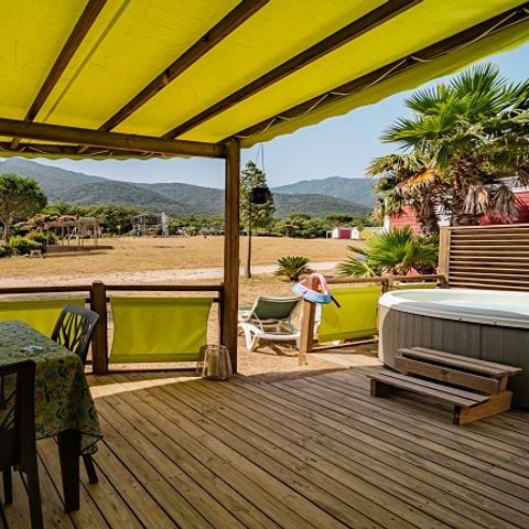 Stacaravan 6 personen - TRIO PREMIUM JACUZZI