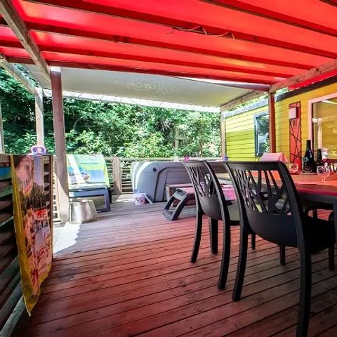 Stacaravan 4 personen - Duo Premium 3 Kamers 4 Personen Jacuzzi + Airconditioning + TV
