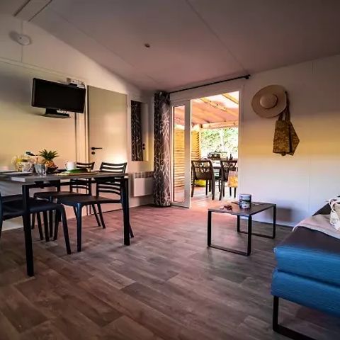 Stacaravan 4 personen - Duo Premium 3 Kamers 4 Personen Jacuzzi + Airconditioning + TV