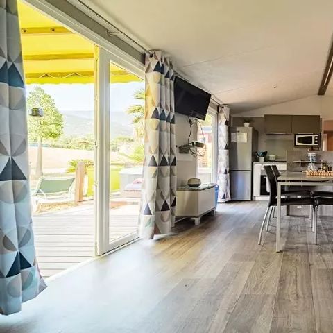 Stacaravan 6 personen - Trio Premium 4 Kamers 6 Personen Jacuzzi + Airconditioning + TV