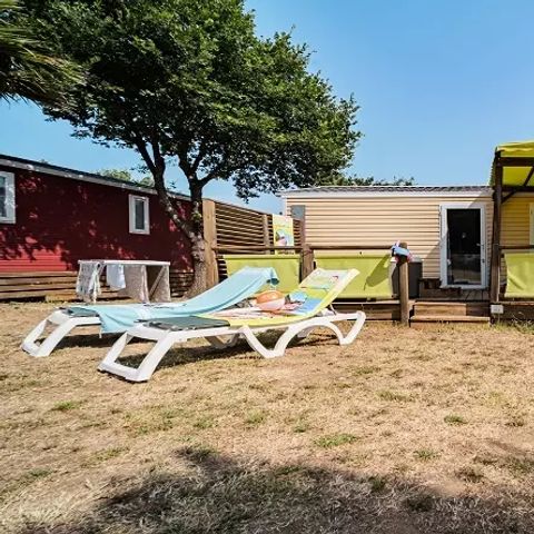 Stacaravan 6 personen - Trio Premium 4 Kamers 6 Personen Jacuzzi + Airconditioning + TV