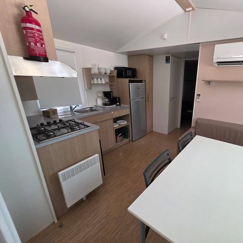 Stacaravan 6 personen - Comfort | 3 slaapkamers | 6 pers | Single terras | 1 badkamer | Airconditioning