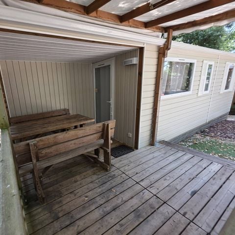 Stacaravan 6 personen - Comfort | 3 slaapkamers | 6 pers | Single terras | 1 badkamer | Airconditioning