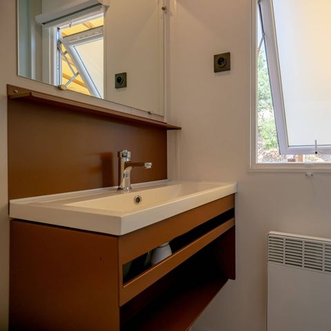 Stacaravan 6 personen - Mobile-home | Comfort | 3 slaapkamers | 6 pers. | Verhoogd terras | 2 badkamers | Airconditioning.