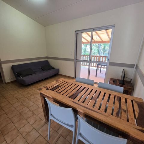 APPARTEMENT 6 personen - Flat | 2 slaapkamers | 4/6 personen | Verhoogd terras | 1 badkamer | Airconditioning | TV