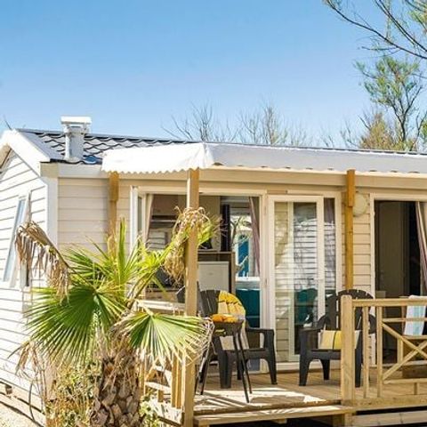 Stacaravan 4 personen - Stacaravan | Klassiek | 2 Slaapkamers | 4 Pers. | Verhoogd terras | Airconditioning.