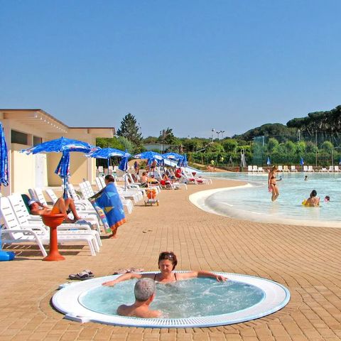 hu Fabulous Village - Camping Rome - Afbeelding N°6