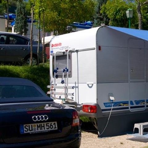 STAANPLAATS - Camper, Tent-aanhangwagen, Caravan