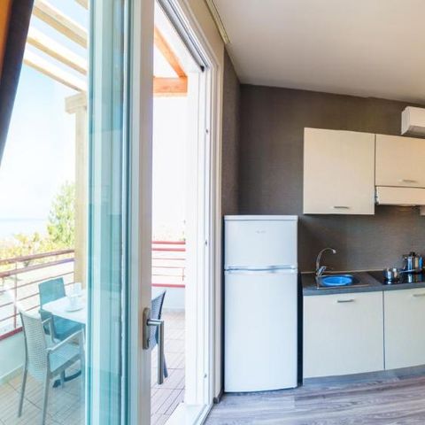 APPARTEMENT 2 personen - superior tweekamerappartement met uitzicht op het meer
