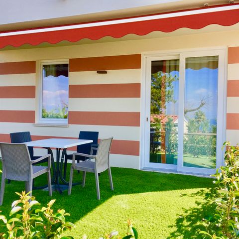 APPARTEMENT 4 personen - tweedelig bovenstuk