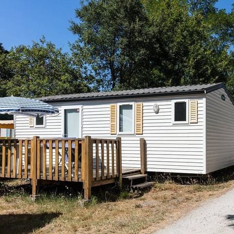 Stacaravan 6 personen - Klassiek | 3 Slaapkamers | 6 Pers | Verhoogd terras | 1 Badkamer | Airconditioning | TV