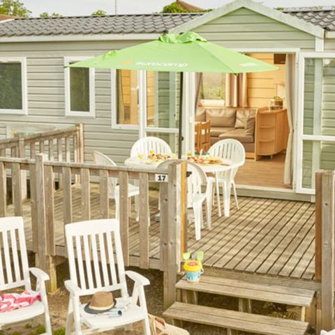 Stacaravan 8 personen - Klassiek | 3 Slaapkamers | 6/8 Pers. | Halfoverdekt verhoogd terras