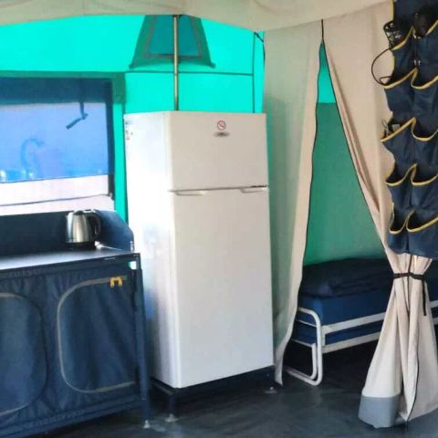 Tent 5 personen - Navajo Tent 4 Kamers 6 Personen (4 volwassenen + 2 kinderen) Zonder sanitair
