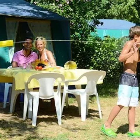 Tent 5 personen - Navajo Tent 4 Kamers 6 Personen (4 volwassenen + 2 kinderen) Zonder sanitair