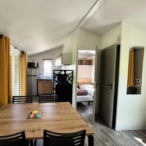 Stacaravan 4 personen - Authentiek 3 Kamers 4 Personen Airconditioning + TV