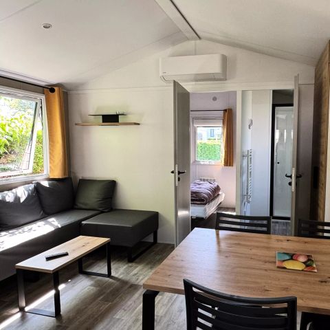 Stacaravan 4 personen - Authentiek 3 Kamers 4 Personen Airconditioning + TV