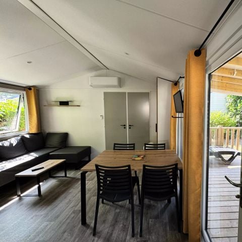 Stacaravan 4 personen - Authentiek 3 Kamers 4 Personen Airconditioning + TV