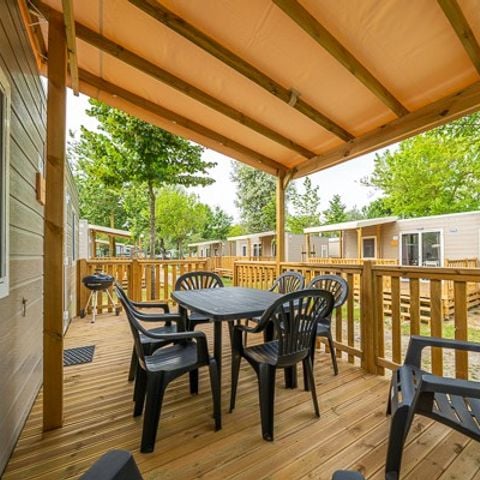Stacaravan 6 personen - Comfort | 3 Slaapkamers | 6 Pers | Verhoogd terras | Airconditioning | TV