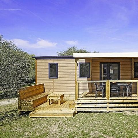 Stacaravan 6 personen - Premium | 3 slaapkamers | 6 pers | Overdekt terras | 2 badkamers | Airconditioning | TV