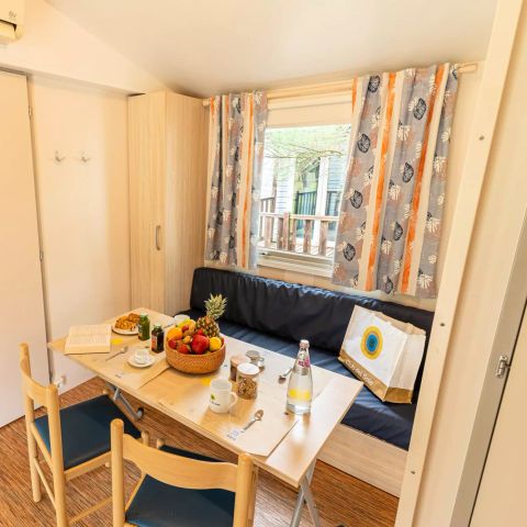 Stacaravan 5 personen - Comfort Stacaravan 3 Slaapkamers 5 Personen (4 volwassenen + 1 kind - 10 jaar) Airconditioning