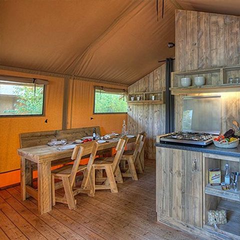 Tent 5 personen - Safaritent | 2 slaapkamers | 4/5 pers | 1 badkamer | Air-con.