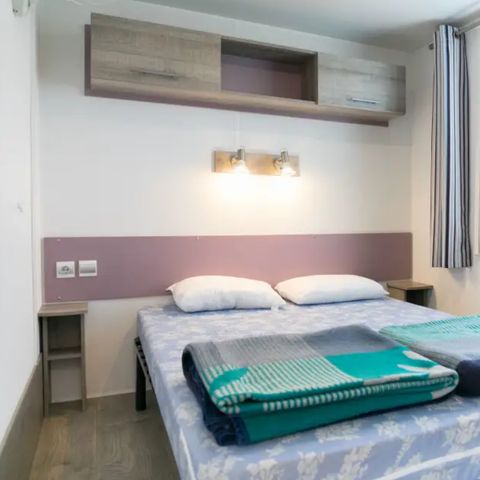 Stacaravan 5 personen - 5 (2 bedrooms)