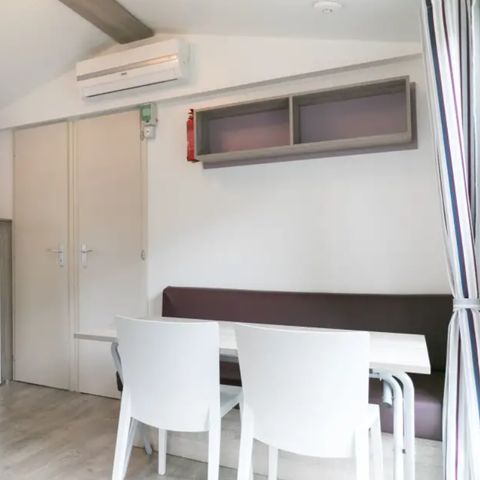 Stacaravan 5 personen - 5 (2 bedrooms)
