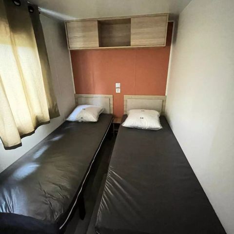 Stacaravan 4 personen -  Gezellige 3 kamers 4 personen Airconditioning + TV