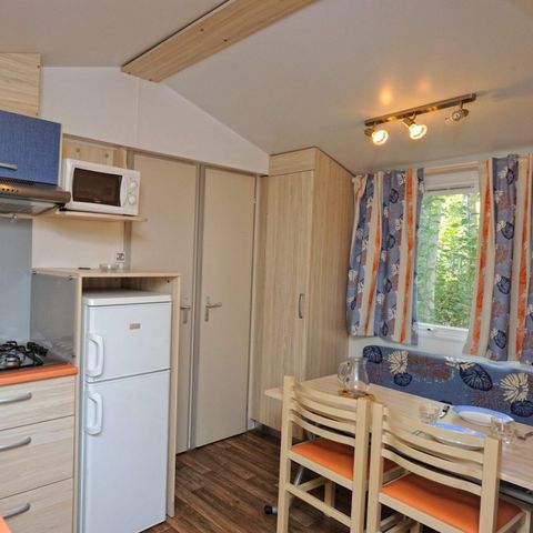 Stacaravan 4 personen - Klassiek | 2 Slaapkamers | 4 Pers. | Verhoogd terras | Airconditioning.