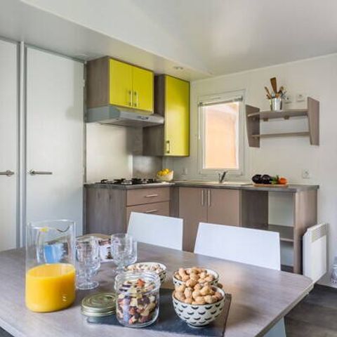 Stacaravan 6 personen - Comfort | 3 slaapkamers | 6 pers | Verhoogd terras | Airconditioning