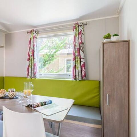 Stacaravan 6 personen - Comfort | 3 slaapkamers | 6 pers | Verhoogd terras | Airconditioning
