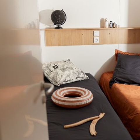 Stacaravan 4 personen - Premium - 35 m² (2 slaapkamers) + Overdekt terras