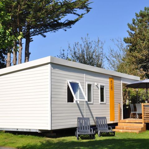 Stacaravan 6 personen - DECLICK met semi-overdekt terras