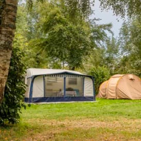 Kampeerplaats - Locatie ****