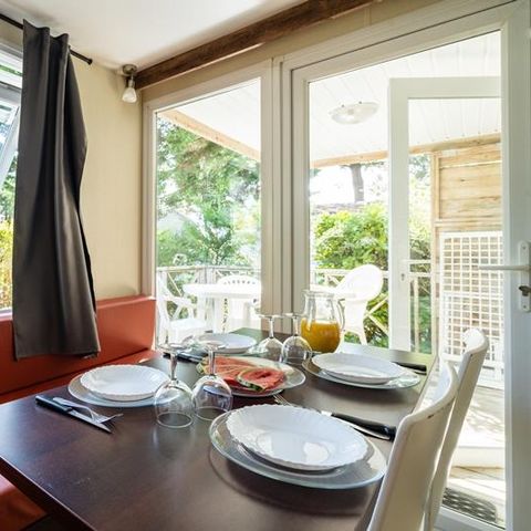 Stacaravan 4 personen - Stacaravan Cottage 27.5m² (2 kamers) (vanaf 13 jaar) + terras + TV 4 pers