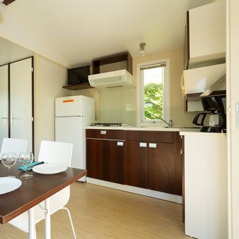 Stacaravan 4 personen - Stacaravan Cottage 27.5m² (2 kamers) (vanaf 13 jaar) + terras + TV 4 pers