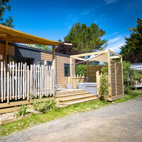 Stacaravan 6 personen - Stacaravan 3 kamers Premium met spa (37m²) 4/6 slaapplaatsen