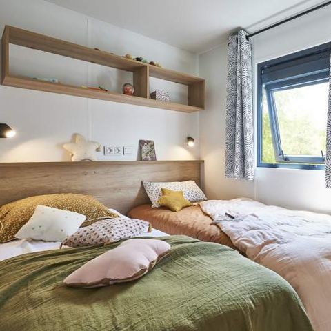 Stacaravan 4 personen - 2-slaapkamer Premium stacaravan met spa (33m²) voor 4 personen