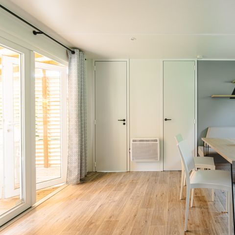 Stacaravan 6 personen - Stacaravan Grand Large Plus 34,5m² (3 kamers) (jonger dan 3 jaar) + TV + Terras + vaatwasser + airconditioning 6 personen