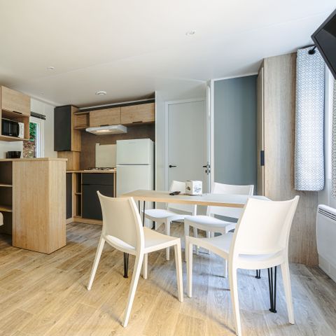 Stacaravan 5 personen - Stacaravan Evasion Plus 28.5m² (2 kamers) (- van 3 jaar) + TV + Terras + Airco + Afwasmachine 4/5 pers