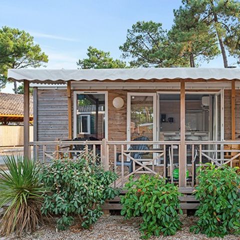 Stacaravan 6 personen - Comfort XL | 2 slaapkamers | 4/6 pers. | Verhoogd terras | Airconditioning | TV