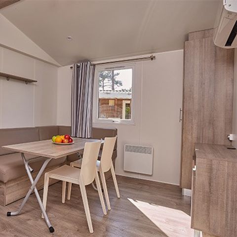 Stacaravan 6 personen - Comfort XL | 2 slaapkamers | 4/6 pers. | Verhoogd terras | Airconditioning | TV