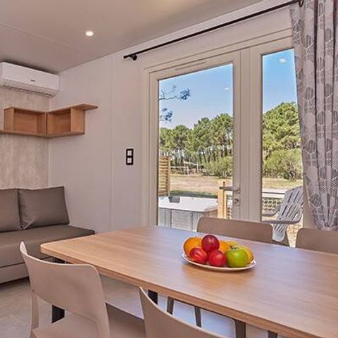 Stacaravan 6 personen - Exclusief Premium | 3 Slaapkamers | 6 Pers. | Verhoogd terras | Jacuzzi
